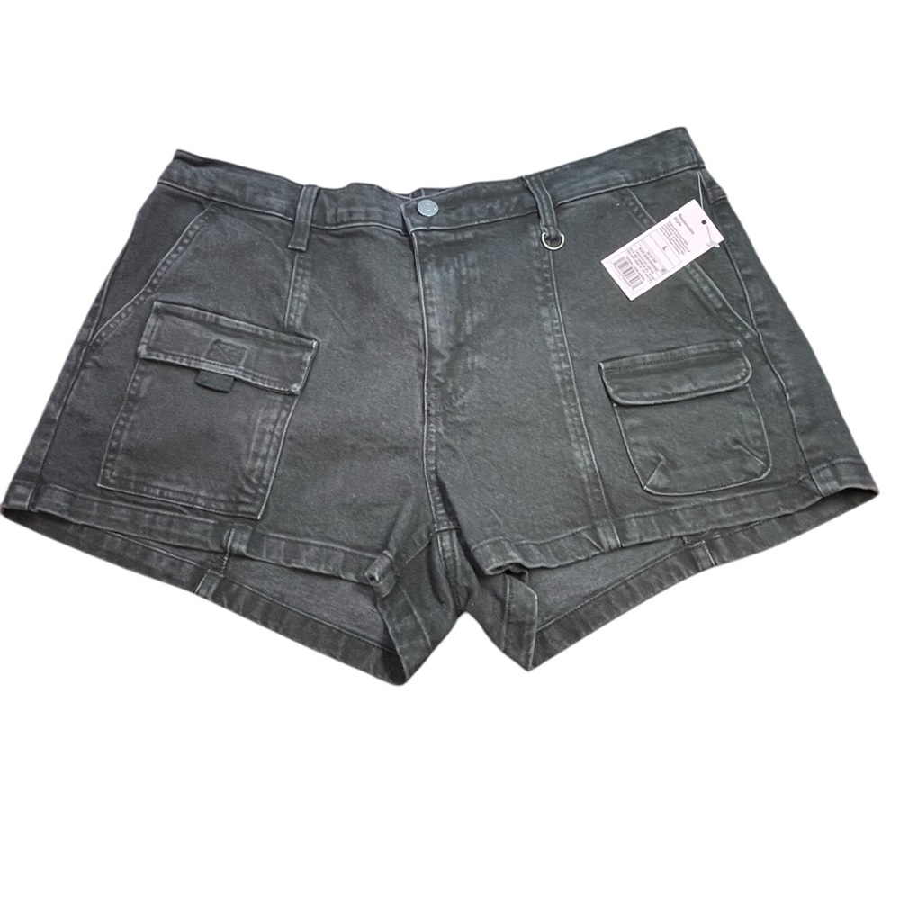 Wild Fable black mid rise utility shorts new size Large boxQ